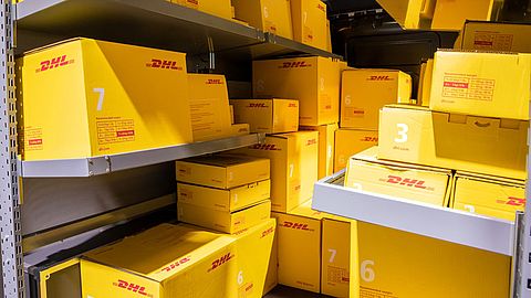 DHL-sms: ‘op 15 augustus proberen wij jouw pakket opnieuw te bezorgen’ is phishing
