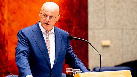 Minister Grapperhaus stuurt advies 5G naar Tweede Kamer