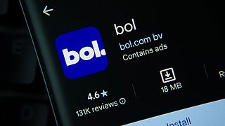 ‘Tijd om je punten om te zetten in een cadeau!’, staat in een nepmail namens bol