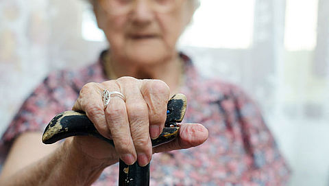 'Gemeentemedewerkster' berooft twee bejaarde vrouwen met babbeltruc