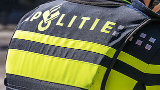 'Politieagent' besteelt hoogbejaarde (93) na babbeltruc
