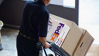 Let Op: Valse Mails Uit Naam Van UPS En FedEx In Omloop - Opgelicht ...