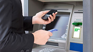Politie waarschuwt voor babbeltruc 'bankpas vervangen' 