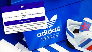 Als trouwe bol-klant koop jij zogenaamd Adidas sportschoenen voor maar 10 euro