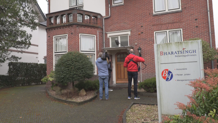 Sam Bharatsingh in Opgelicht?! van 9 februari 2021