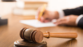 Bejaarde babbeldief (77) veroordeeld tot celstraf