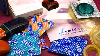 Chinese nepcondoombende achter de tralies