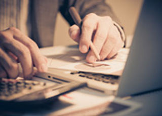 Oud-directeuren Vitaal Wonen verdacht van fraude