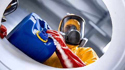 Nieuwe Engelse dreigmail in omloop waarin je wordt bedreigd met een zoutzuuraanval