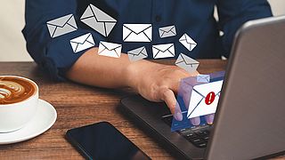 Het laatste nieuws: politie komt aan huis bij online oplichting, nieuwe vorm van vacaturefraude en meer nieuws