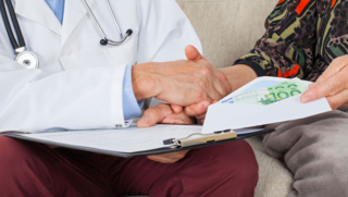 Justitie wil 1,2 miljoen euro terug van Schiedamse zorgfraudeurs