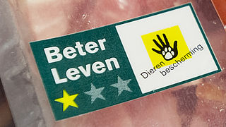 NVWA doet inval op verdenking van fraude met 'Beter Leven'-keurmerk