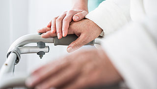 'Meer mensen gaan de thuiszorg in voor het geld, ook fraudeurs'