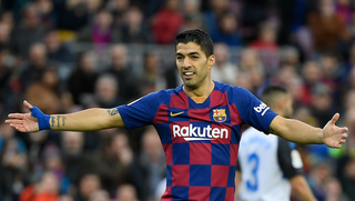 Voetballer Luis Suárez verdacht van oplichting met Italiaanse taaltest