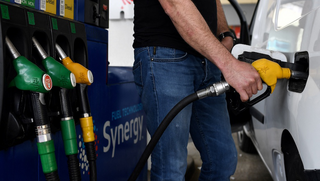 Automobilisten doelwit van nieuwe oplichtingstruc: WhatsAppfraude namens tankstations wegens openstaande rekening