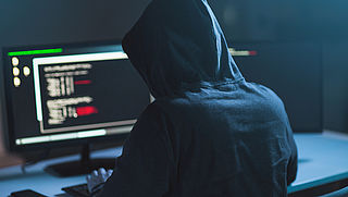 Werknemers zitten weken verplicht thuis door cyberaanval
