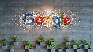 Deze frauduleuze Google-sms bevat een vals telefoonnummer van de helpdesk