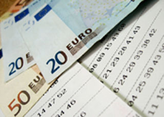 Doorzoekingen door mogelijke belastingfraude