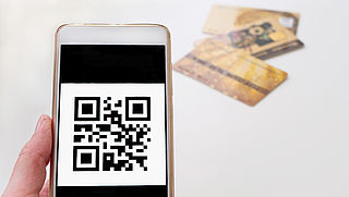 Politie waarschuwt voor nieuwe oplichtingsmethode: 'Scan geen QR-code van onbekende'