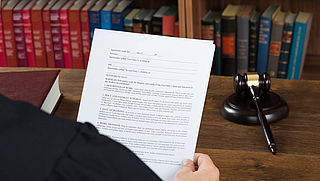 Jonge internetoplichters voor de rechter