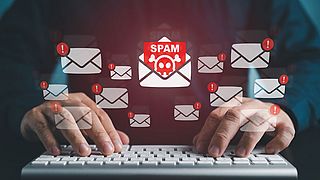 Man (26) krijgt 4 jaar celstraf voor online oplichting via phishingberichten en witwassen van €277.000