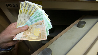 Penningmeester Vrijzinnigen Soest drukt een ton achterover voor privédoeleinden