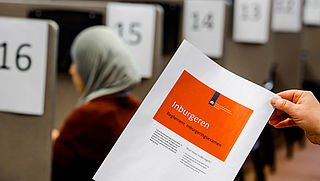Onderzoek naar fraude met inburgeringsexamens