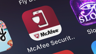 Wees op je hoede voor een valse mail uit naam van McAfee: ‘Uw. Betaalling is achtersttallig’