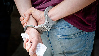 Twee mannen aangehouden met hoge openstaande boetes