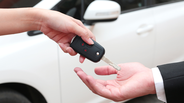Consumentenbond waarschuwt voor trucs autoverhuurders