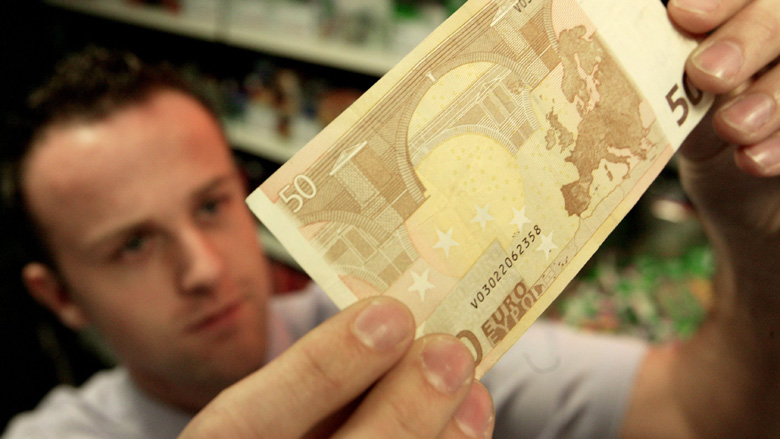 Pas op voor nepgeld: mannen betalen met valse briefjes van 50