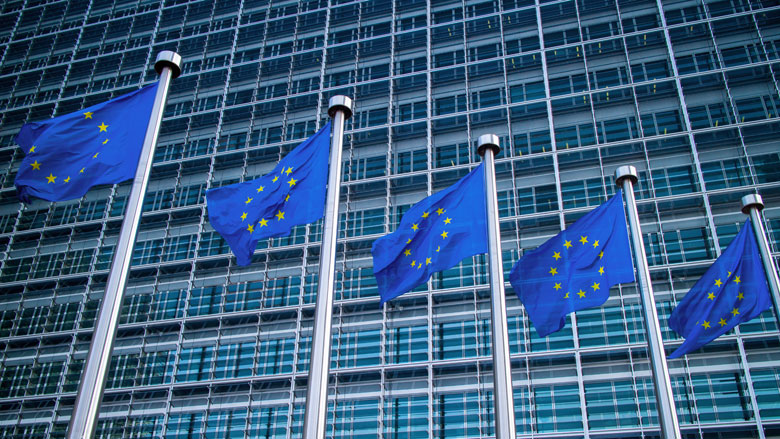 Europese Commissie wil dringend actie tegen nepnieuws
