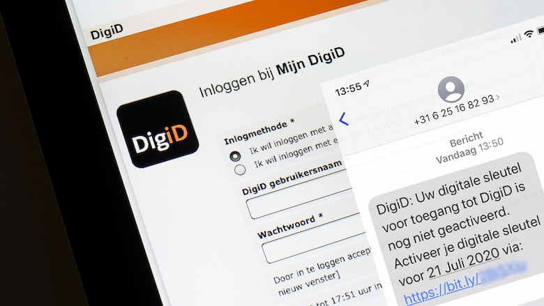 Oplichters sturen zeer gevaarlijke sms-berichten namens 'DigiD' om je bankrekening te plunderen