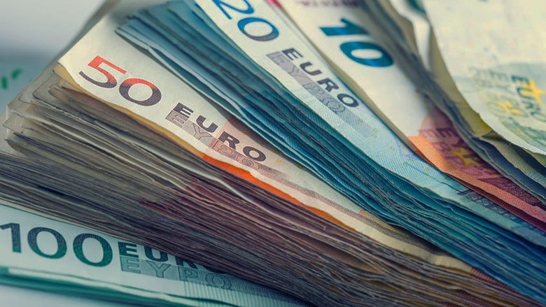 'Jaarlijks wassen criminelen 13 miljard euro wit'