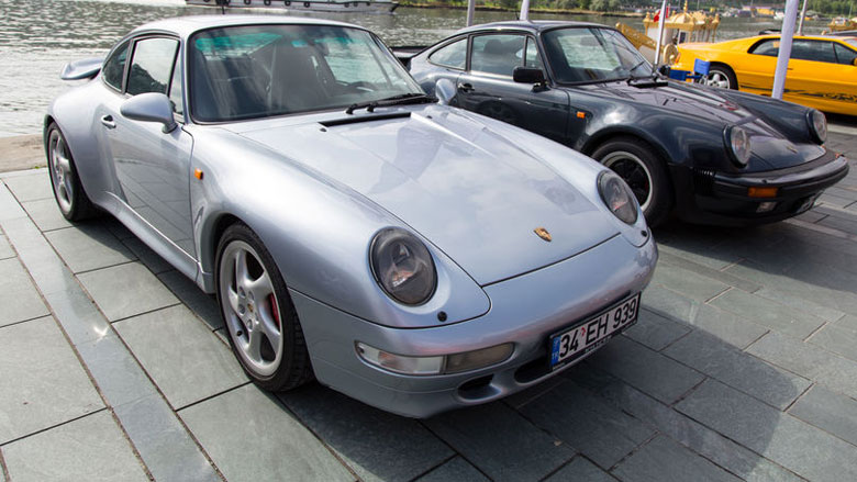 'Schaamteloze Porsche-verkoper' krijgt celstraf