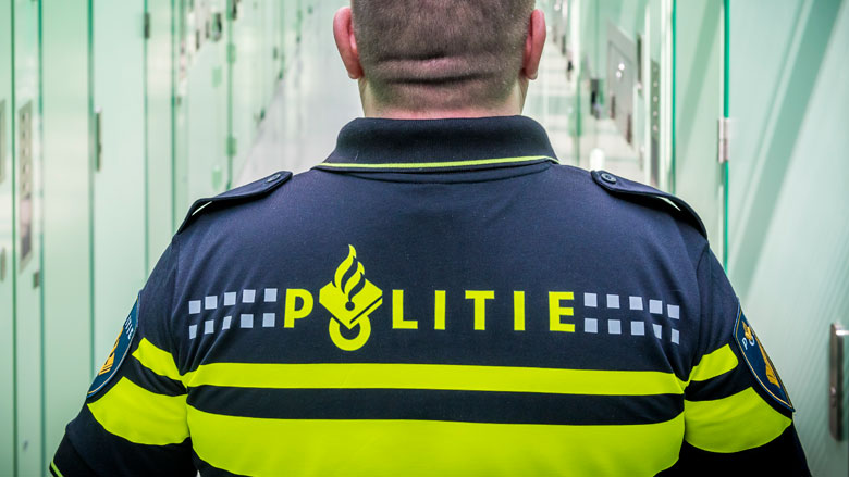 Rotterdammers gearresteerd op verdenking van oplichting en mensenhandel