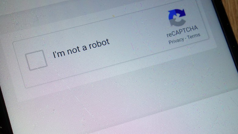 Waarschuwing voor valse 'ik ben geen robot'-CAPTCHA's: 'Malafide advertenties leiden tot helpdeskfraude'