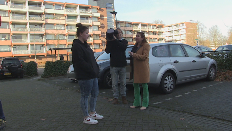 Opgelicht?! confronteert Stacey Opgelicht?! confronteert Stacey