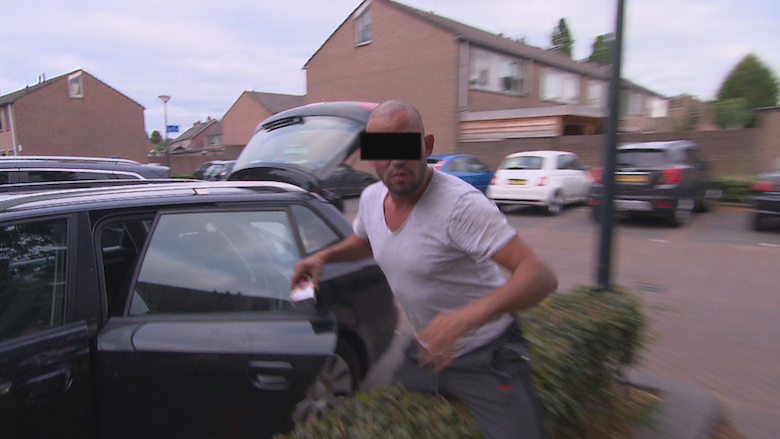 Suat Y. was eerder niet van de cameraploeg gediend... Suat Y. was eerder niet van de cameraploeg gediend...