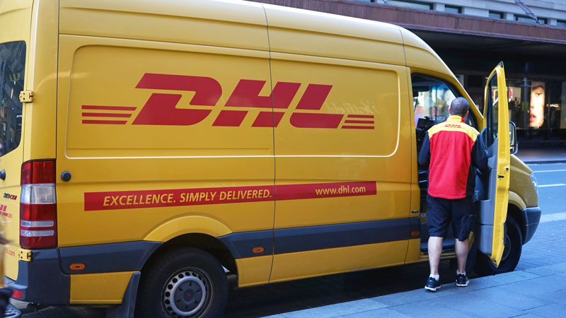 Misleidende mail uit naam van DHL: ‘Pakket wacht op bevestiging’