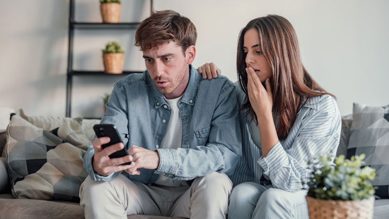 Het laatste nieuws: valse iDEAL-sms’jes, Adidas-datalek en Opsporing Verzocht FLITS