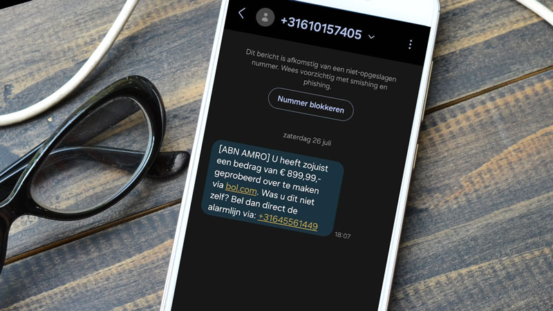 Pas op voor deze sms namens ABN AMRO: 'Je hebt zojuist geprobeerd een bedrag van €899,99 over te maken'