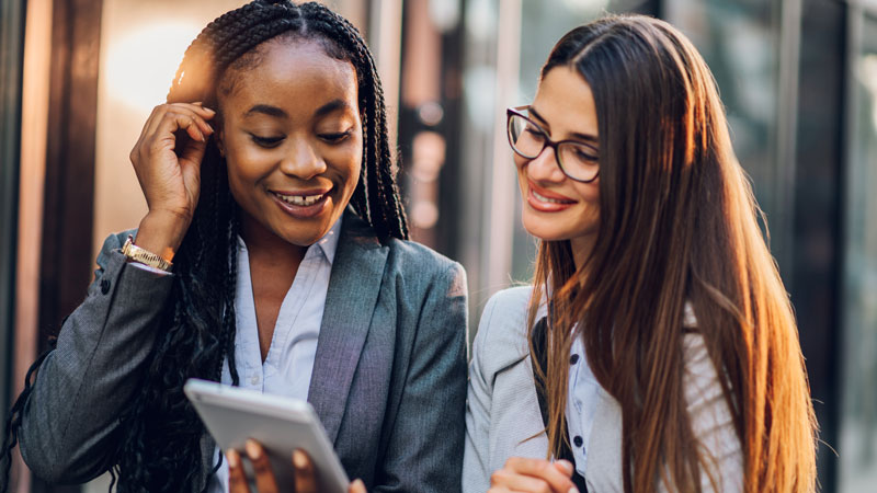 Het laatste nieuws: Groeiende zorgen over online oplichting, ook jongeren voelen zich kwetsbaar